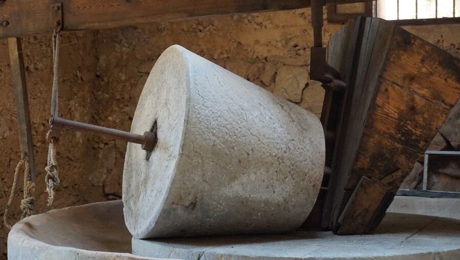 Mallorca: Day Trip to Hidden Gems of Tramuntana with Lunch - Miramar Monastery: Archduke Luis Salvador and Those Garden Legends