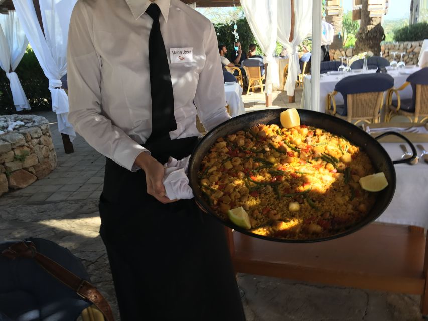 Mallorca: Dinner Experience with the Famous "Paella Man" - What Actually Happens During the 3 Hours