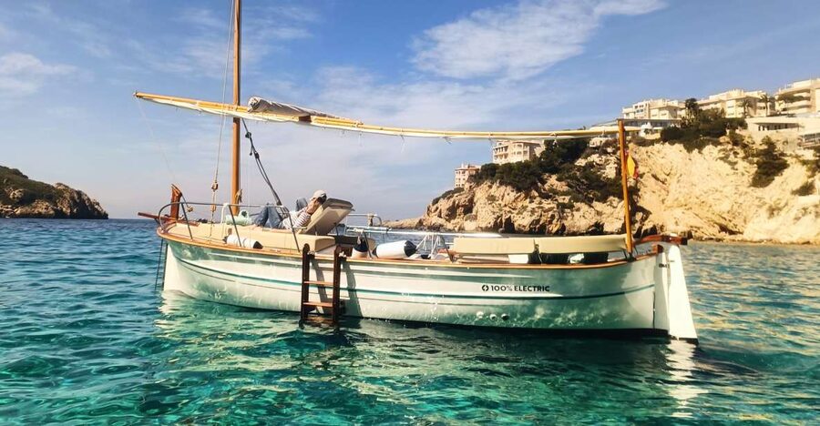 Mallorca: Eco charter experience - The 4-hour format: enough time for multiple water moments