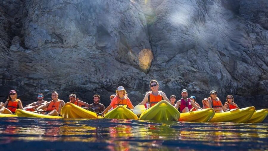 Mallorca: Explore the Island Dragonera with the kayak - What to Bring for a Smooth 3 Hours