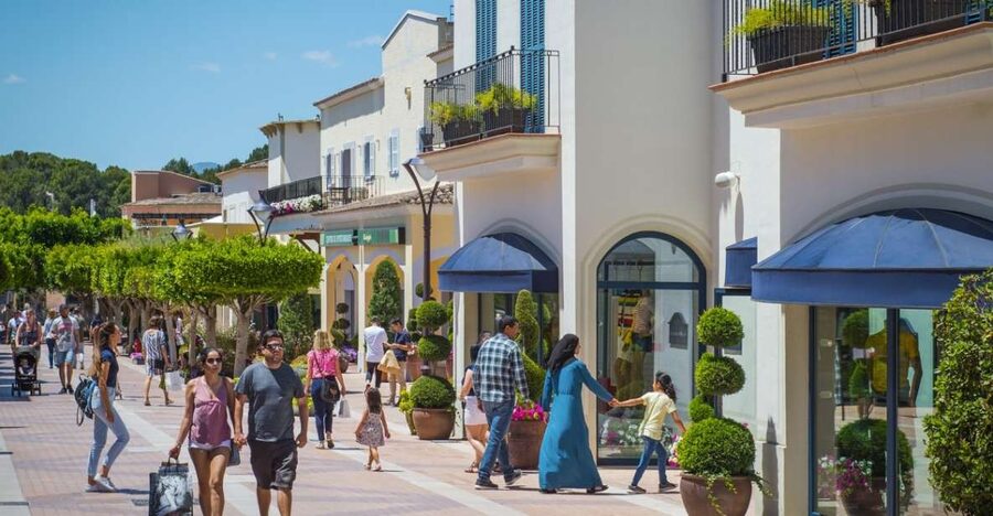 Mallorca: Fashion Outlet Shopping Excursion by Bus - Key things that make this outlet trip worth your time