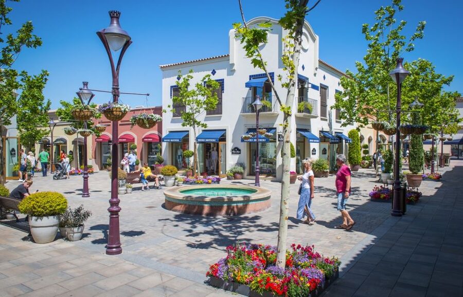 Mallorca: Fashion Outlet Shopping Excursion by Bus - Price and value: is $34 a good deal?