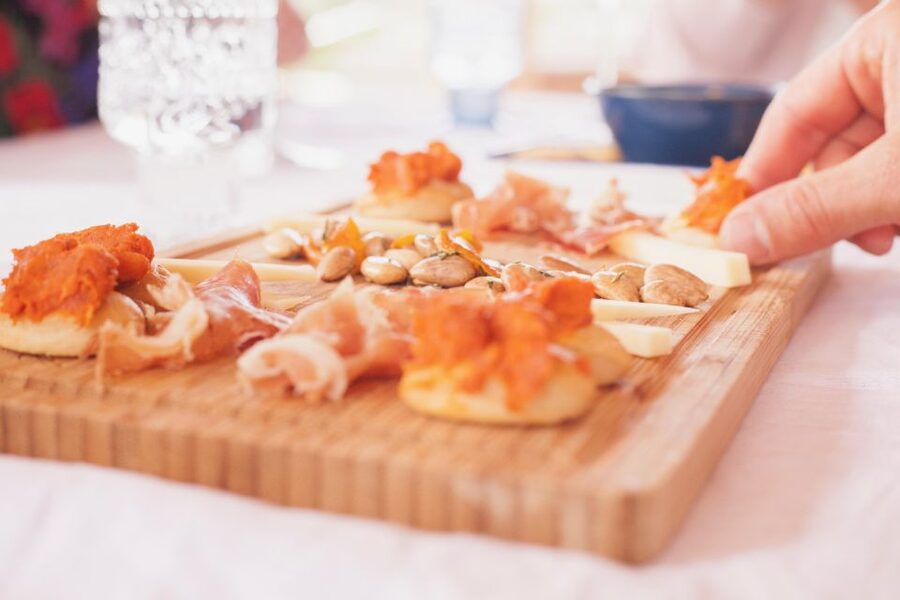 Mallorca: Gastronomic Wine Tasting & Local Delicacies - Who this tasting suits best (and who should think twice)