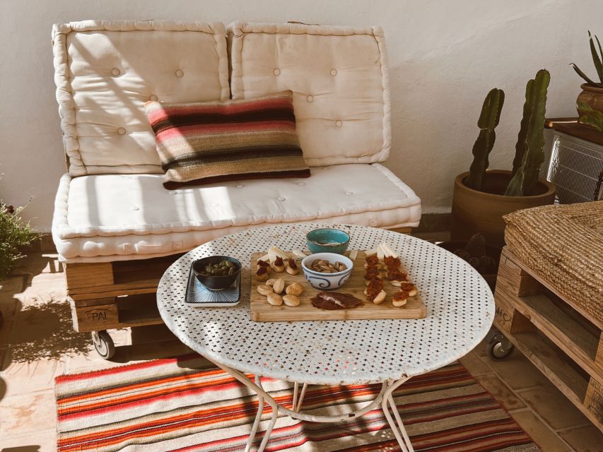 Mallorca: Gastronomic Wine Tasting & Local Delicacies - What happens during the 2.5-hour tasting, step by step