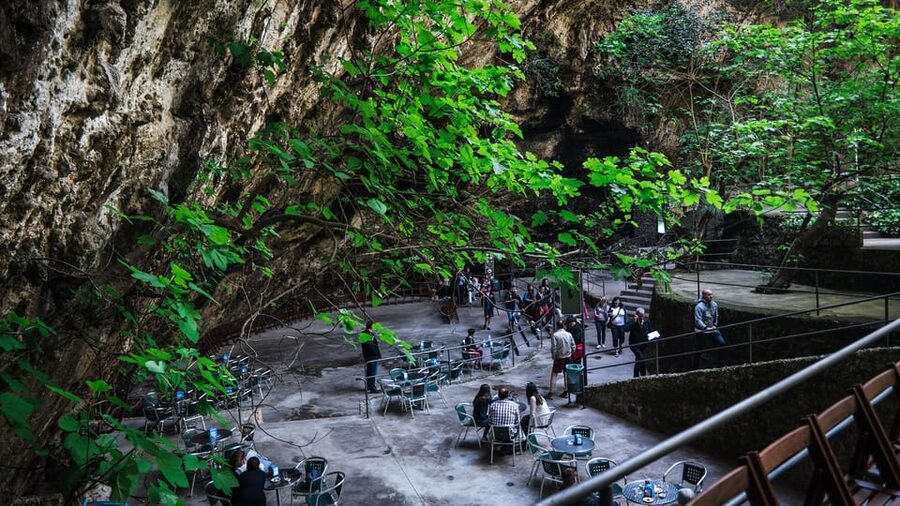 Mallorca: Half-Day Hams' Caves Tour with Pearl Shop Visit - Pearl factory visit: why it’s included and how to get more out of it
