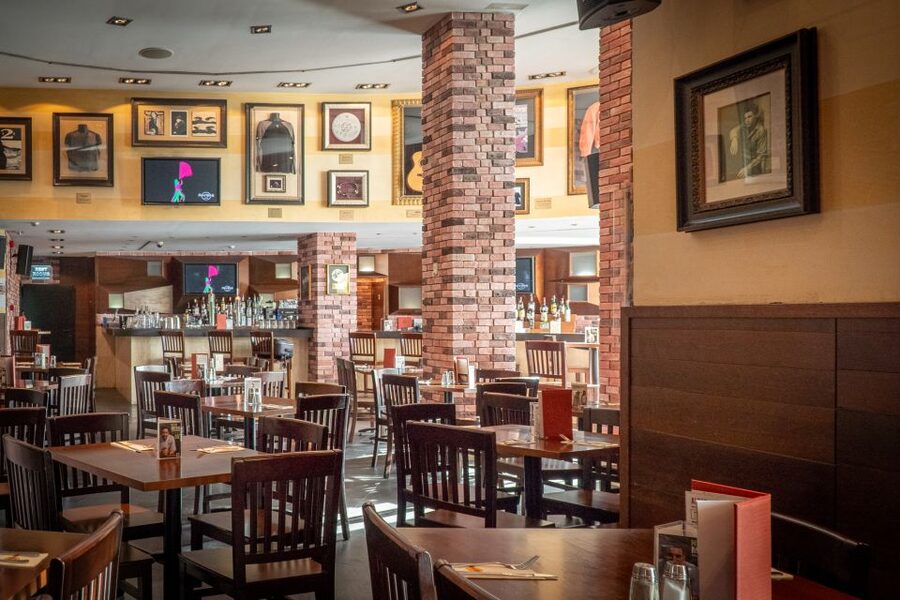 Mallorca: Hard Rock Cafe Entrance with Lunch or Dinner - Kids menu: how it works and what’s included