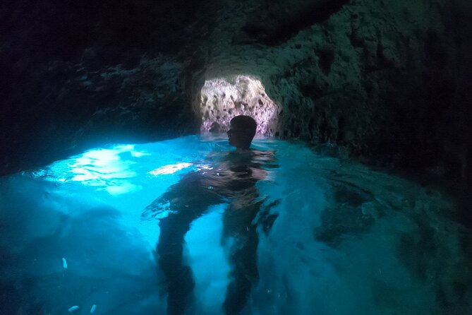 Mallorca: Kayaking, Sea Cave, Cliff Jumping & Snorkel Tour - Key things that make this tour worth your time