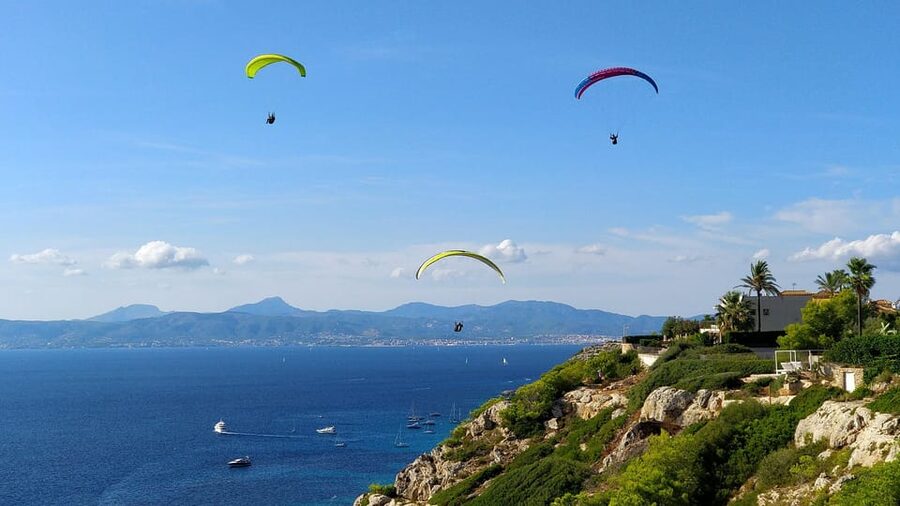 Mallorca: Paratrike Flight with Acrobatics and Engine Stop - Views You Can Actually Recognize: Cliffs and Water in Different Colors