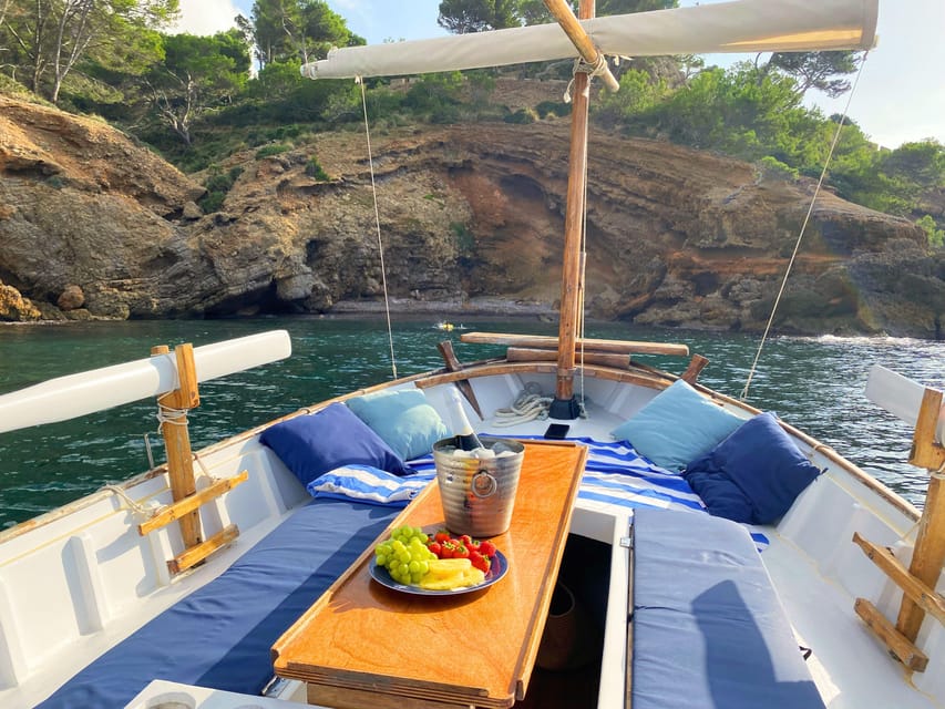 Mallorca: Private Boat Trip to Alcudia, Pollensa & Formentor - Getting There: Dock 293 in Alcúdia (And the One Place You Must Find)