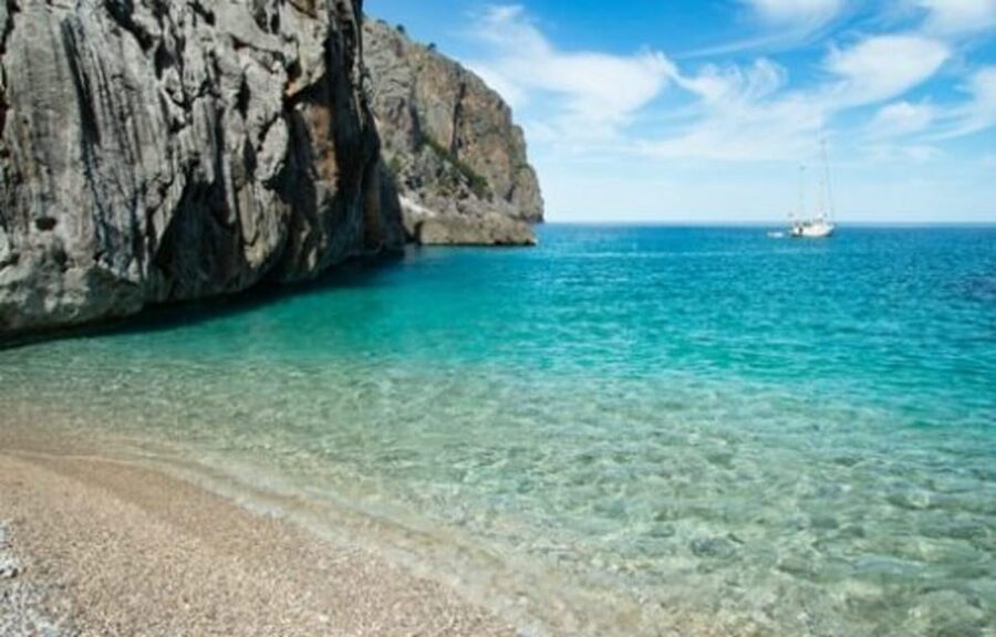 Mallorca: Sa Calobra / Cala Tuent with Snorkeling and SUP - Pickup and the picnic plan, the part that trips people up