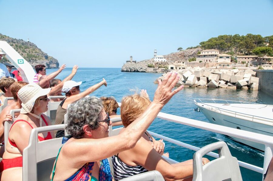 Mallorca: Scenic Full-Day Tour from the North - Pareis Gorge and La Calobra, a high-drama pause in the schedule