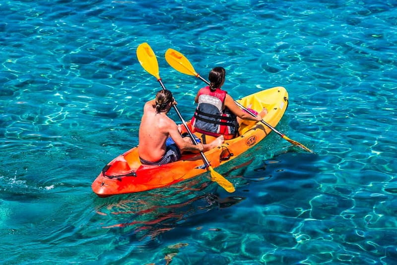 Mallorca: Sea Cave Kayaking Tour with Snorkeling and a Snack - Sea cave kayaking in Mallorca: the “scenery plus water time” combo