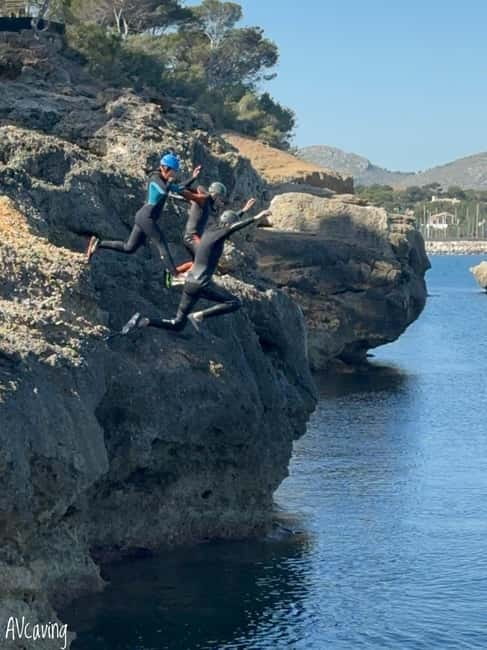 Mallorca: Speleo-Coasteering Tour along the Coast of Alcudia - Safety, guidance, and why the vibe feels relaxed