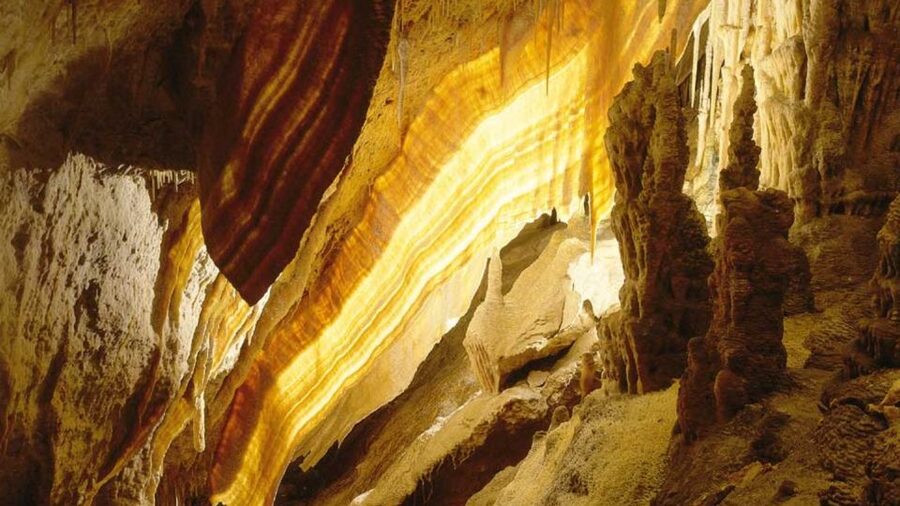 Mallorca: Ticket for Caves of Drach with Pickup Service - Who this tour suits best in Mallorca