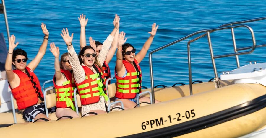 Mallorca: Visit Palma Speedboat adrenaline & snorkelling - What you get on board (and what you bring yourself)