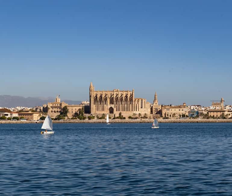 Mallorca: Visit Palma Speedboat adrenaline & snorkelling - Getting to the meeting point near Can Pastilla (Sa Calma Boats)