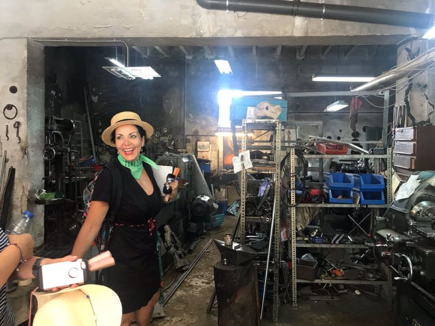 Palma: 2.5-Hour Chinatown Market Tour - The green market: where fresh pricing teaches you how the neighborhood really works