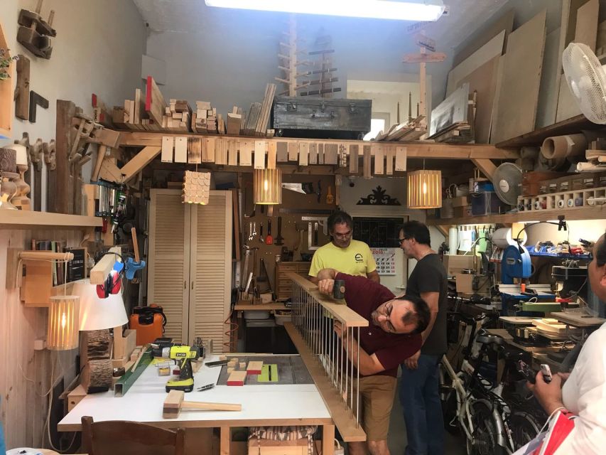 Palma: 2.5-Hour Chinatown Market Tour - Meeting near Carrer d’Aragó and getting your bearings fast