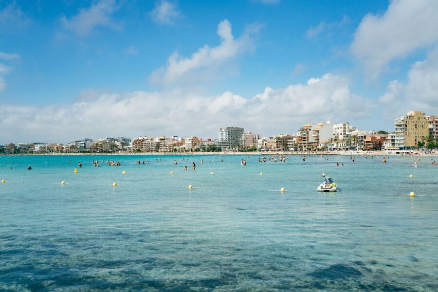 Palma Bay: Parasailing Experience - Where it starts: Playa del Arenal and the pre-flight setup