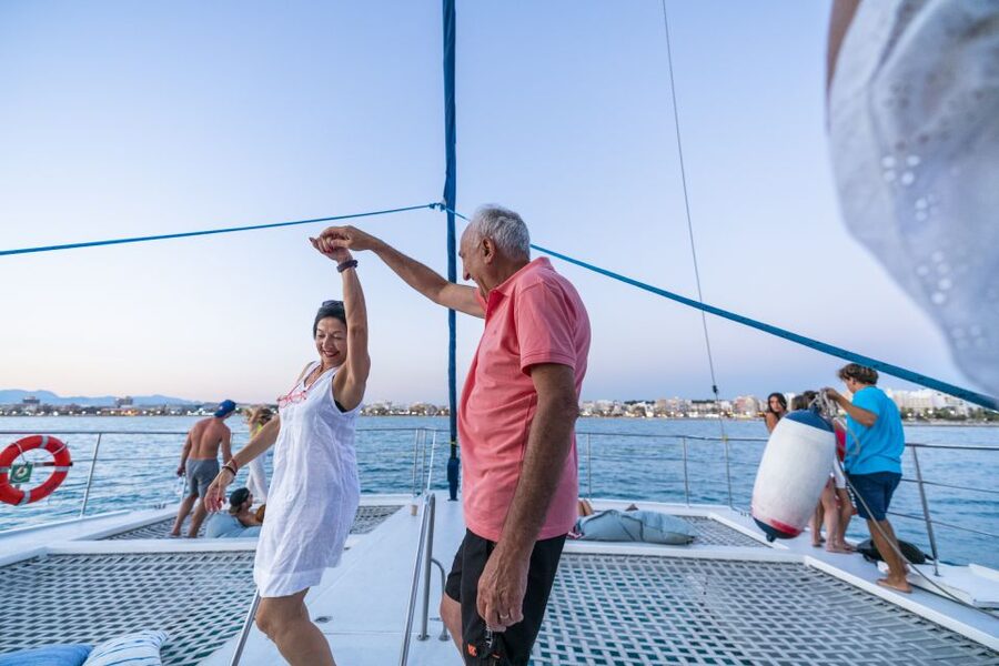 Palma: Catamaran Cruise with Swimming and Snorkelling - Starting at Playa del Arenal: Where You’ll Go Wrong If You Rush