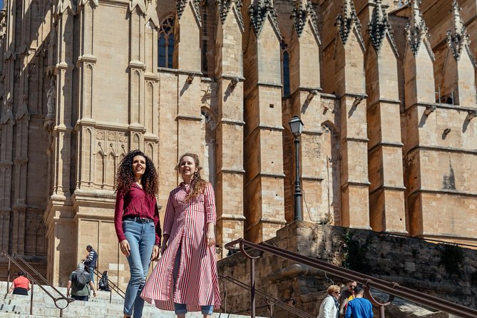Palma Cathedral & Surroundings PRIVATE TOUR with Ticket Included - La Lonja and Guillem Sagrera: A Ticket-Free Architecture Break