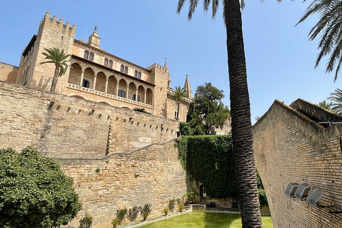 Palma de Mallorca Cultural and Foodie Tour - The small-group pace that makes the tour feel personal