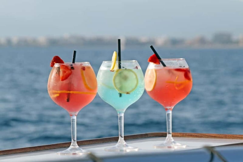 Palma de Mallorca: Deluxe Catamaran Sailing Tour with Meal - Day tour lunch: BBQ on board plus a bar that stays open