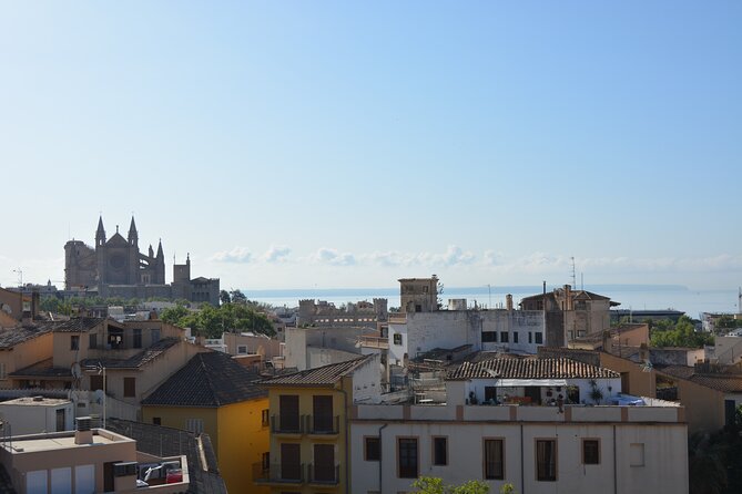 Palma de Mallorca Easy Bike Tour (Small Groups) - From Call & Ride Mallorca to Es Baluard: the orientation block and first skyline views