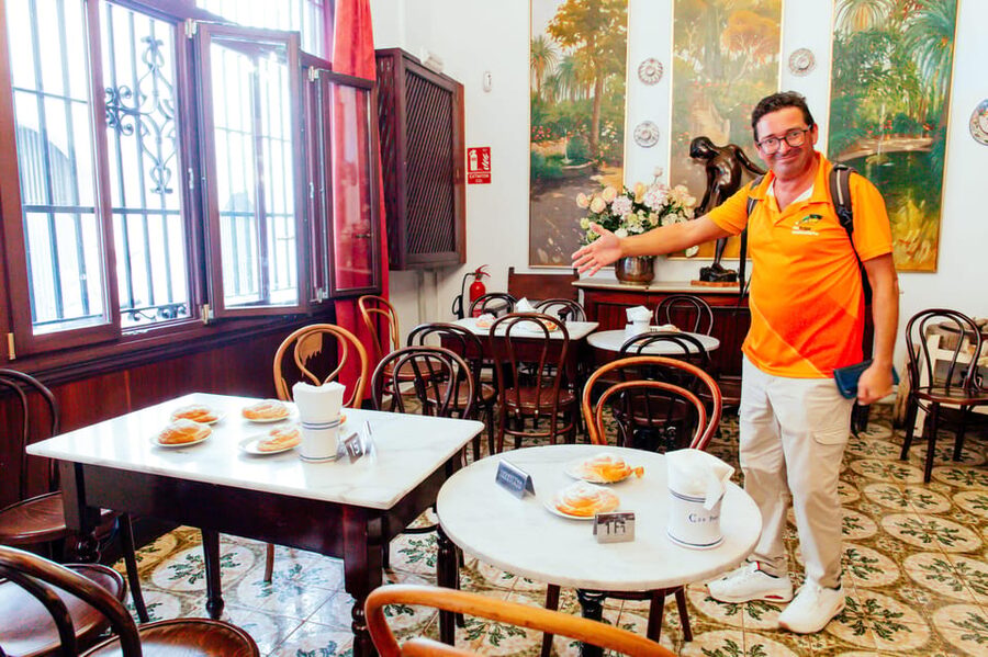 Palma de Mallorca: Foodie Walking Tour of the Old Town - Mercat de l’Olivar: how locals shop for seafood, spices, and fruit