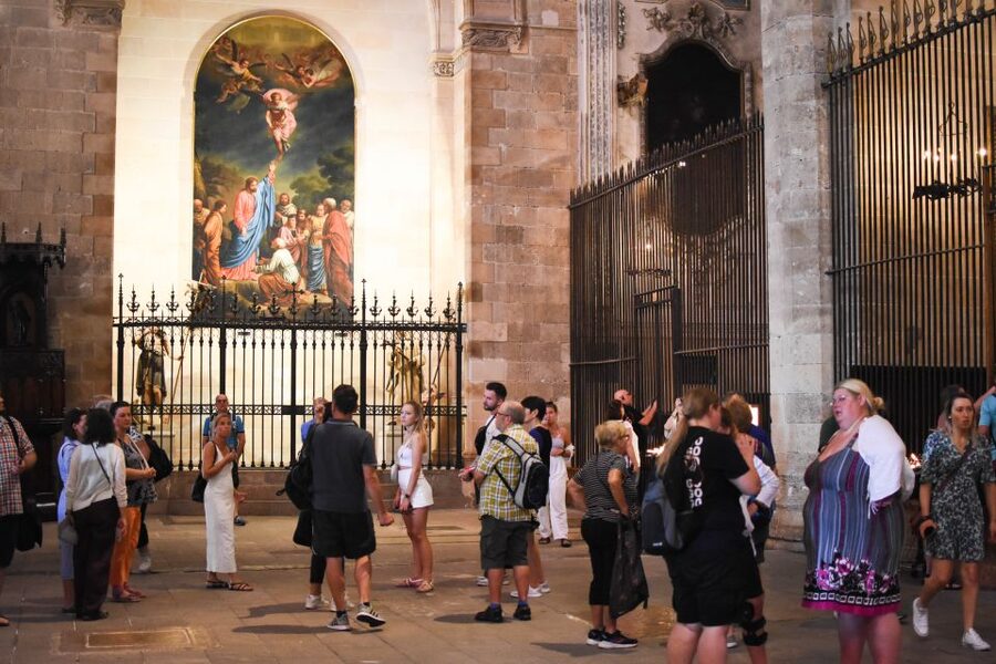 Palma de Mallorca: Old Town and Cathedral Tour - The museum of the cathedral: why it’s worth having in the ticket