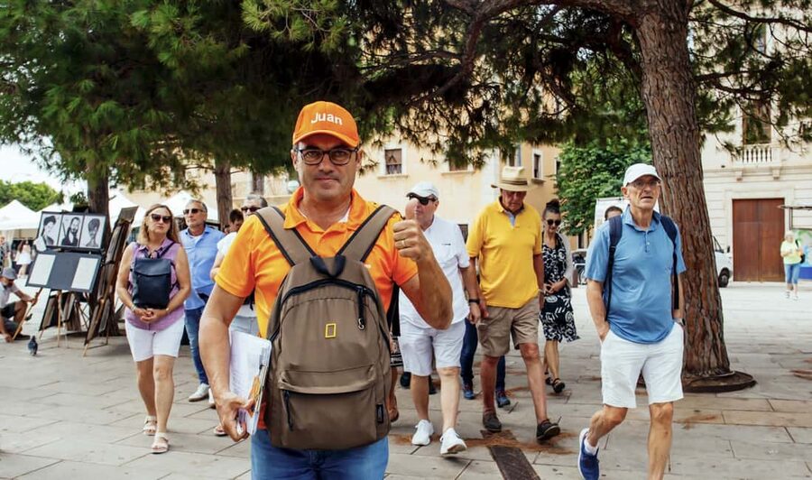 Palma de Mallorca: Old Town and Cathedral Tour - Price and value: what $32 gets you beyond the cathedral ticket