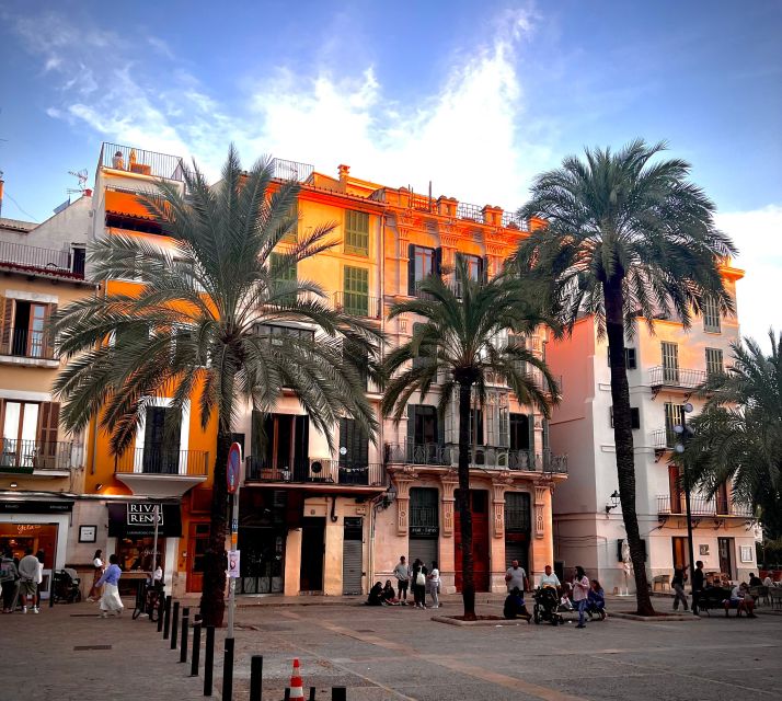 Palma de Mallorca: Old Town Atmospheric Evening Tour - The Route: Famous Palma Landmarks, Then the Human-Scale Streets