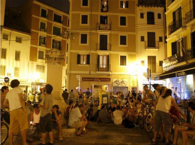 Palma de Mallorca: Old Town Atmospheric Evening Tour - Should You Book This Palma Old Town Evening Tour?
