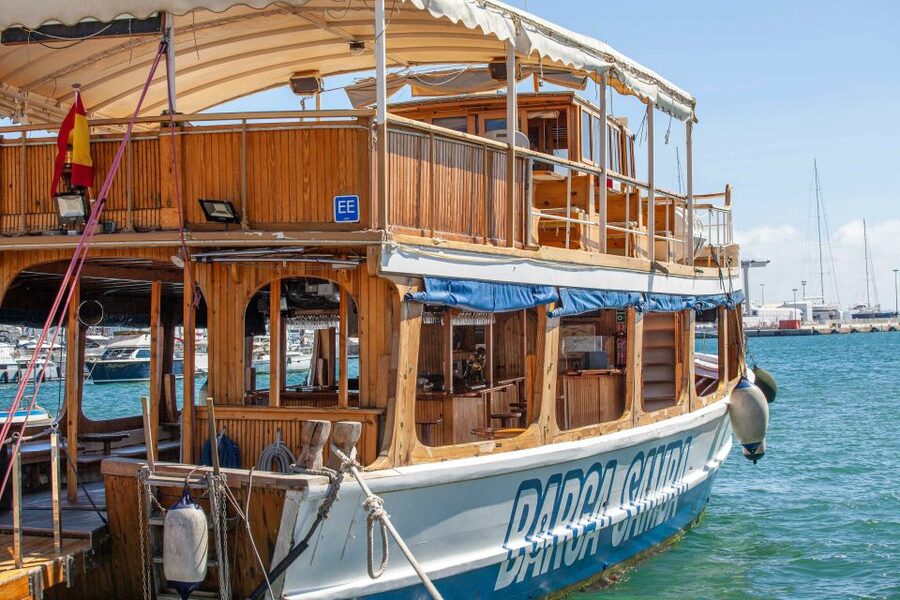 Palma de Mallorca: Palma Bay Boat Tour with Snorkeling - Meeting at Barca Samba, and Why Timing Matters
