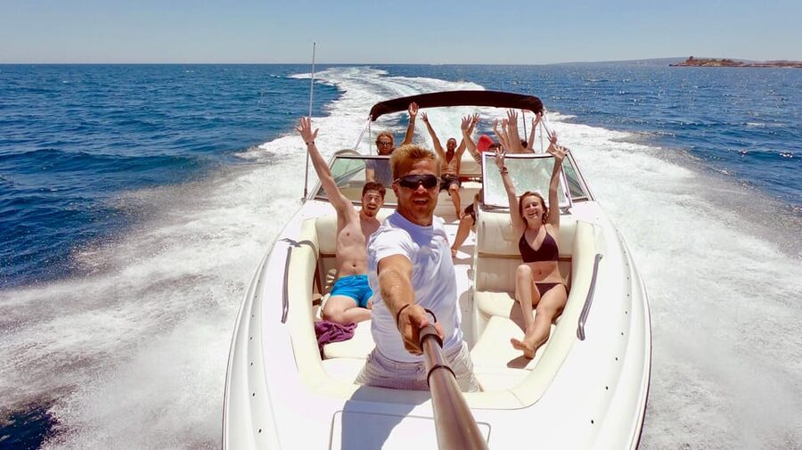 Palma de Mallorca: Private Yacht Trip with Drinks - What to Bring for a Smooth, Sunny Half-Day