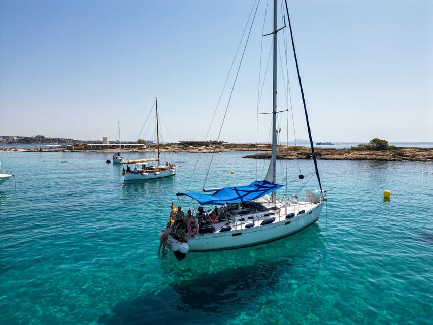 Palma de Mallorca: Sailing Boat Trip with Skipper & Tapas - The first 10 minutes that set the tone