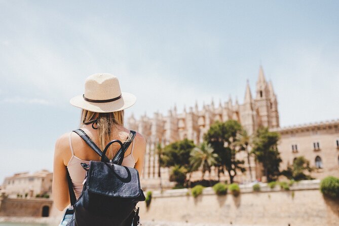 Palma de Mallorca Sightseeing Day Tour - The 1688 fortress quick stop and the fast photo moment