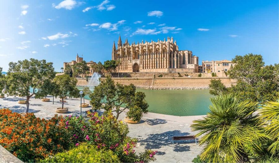 Palma de Mallorca: Small-Group Tour & Fast-Track Cathedral - Price and value: what you get for your time