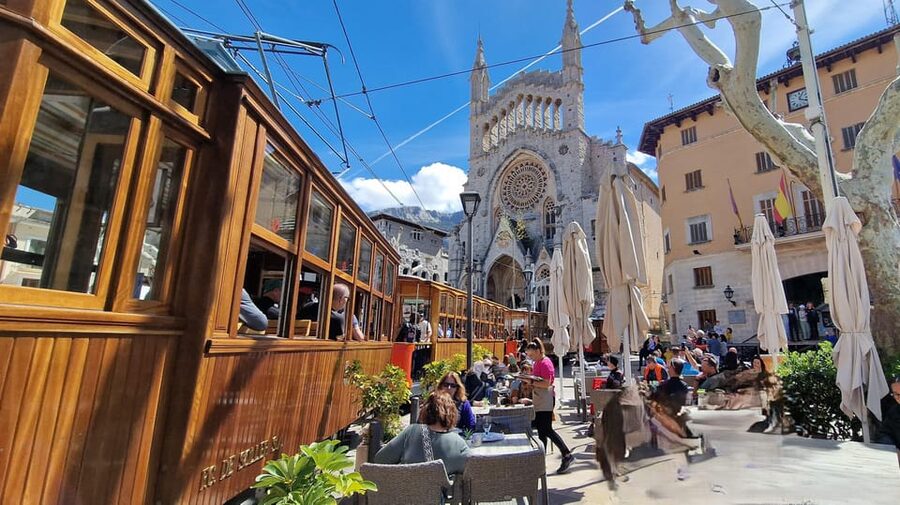 PALMA DE MALLORCA & SOLLER MIT BAHN & STADTFÜHRUNG ab Palma - Why This Palma to Soller Day Trip Feels Like a Complete Mallorca Snapshot
