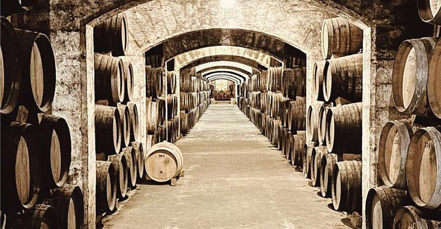 Palma: Distillery Tour with 6 Spirits and Tapas Tasting - Underground cellar time in Palma is the whole point