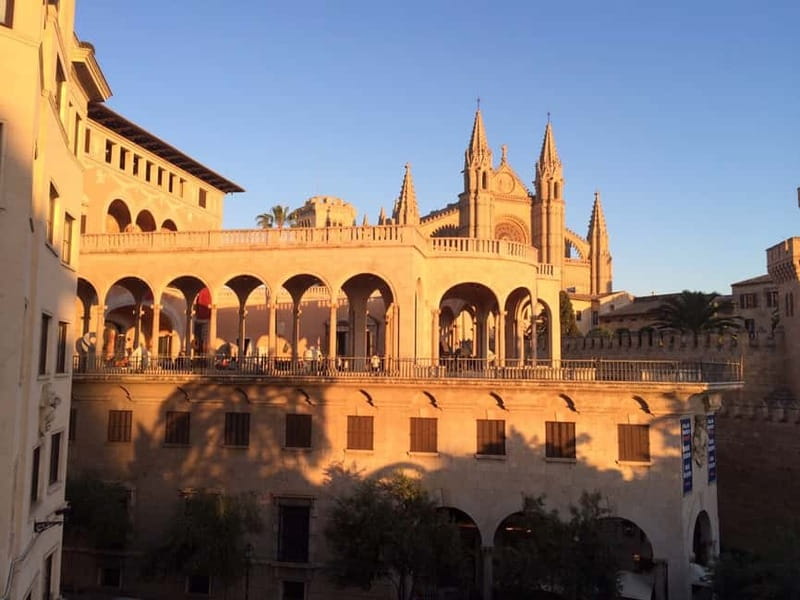 Palma Old Town Insider Tour with visit of the Cathedral - Palma Old Town begins in 122 BC, then speeds up