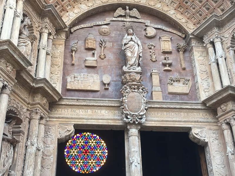 Palma Old Town Insider Tour with visit of the Cathedral - Guide quality: what shows up in real-world runs
