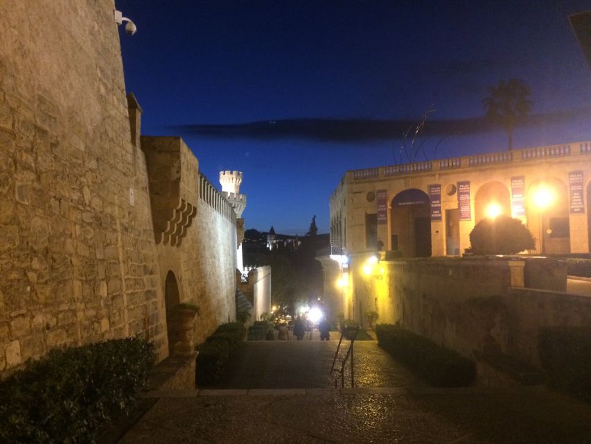 Palma Old Town Sunset Tour and Food Tastings - Key highlights you will feel right away