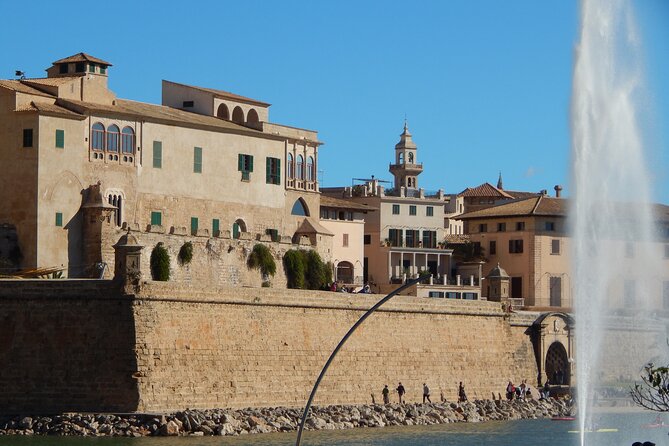 Palma Old Town & The Cathedral of Mallorca with Mallorcan pastry - Why Palma Old Town and the Cathedral fit together so well