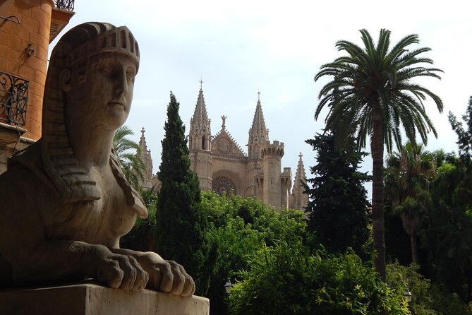 Palma Old Town & The Cathedral of Mallorca with Mallorcan pastry - Santa Eulàlia and Reial Covent de Sant Francesc: faith with local flavor