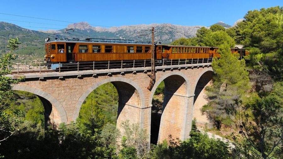 Palma: Tramuntana Full-Day Tour with Sóller Train and Lunch - Valldemossa: Josep Coll Bardolet and the Chopin cloister focus
