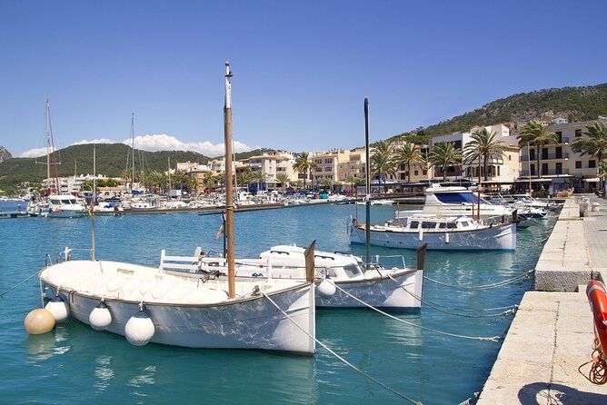 Paradise 4h Catamaran Tour of Mallorca and Puerto Andratx - The Sailing Portion: From Santa Ponsa to Your First Swim Stop