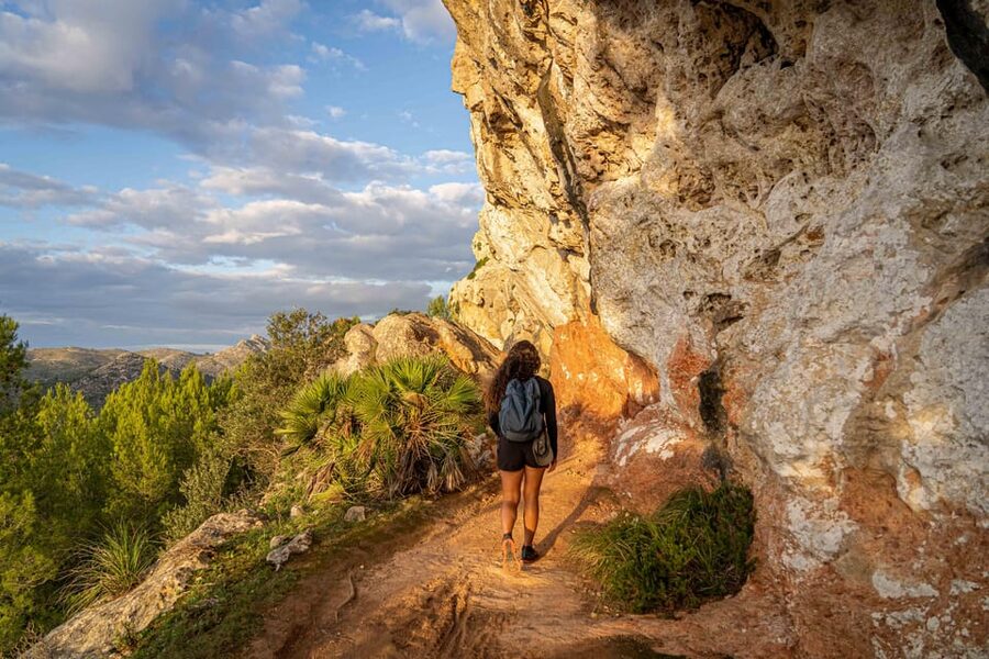 Port Andratx: Guided hiking tour into the sunset to Sant Elm - Stop 2: Cap Vermell and the unfolding sea views