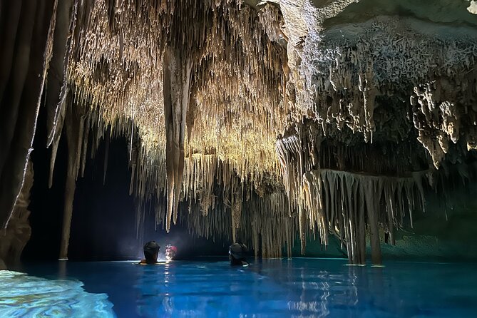 PREMIUM TOUR : Enjoy aquatic caves with caving guides - From Manacor Meeting Point to Your Neoprene Setup
