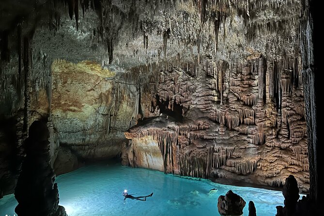 PREMIUM TOUR : Enjoy aquatic caves with caving guides - Inside the Cave: Lakes, Jurassic Formations, and Real Quiet